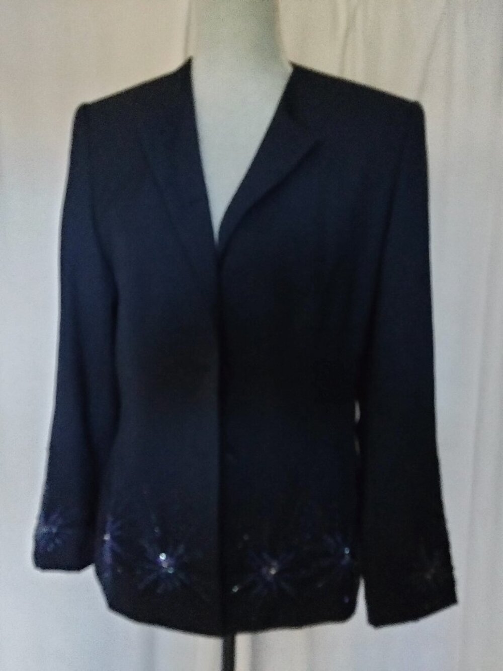 Executive Collection  Woman's Size 8 Navy blue, Rhinestone Embellished Blazer